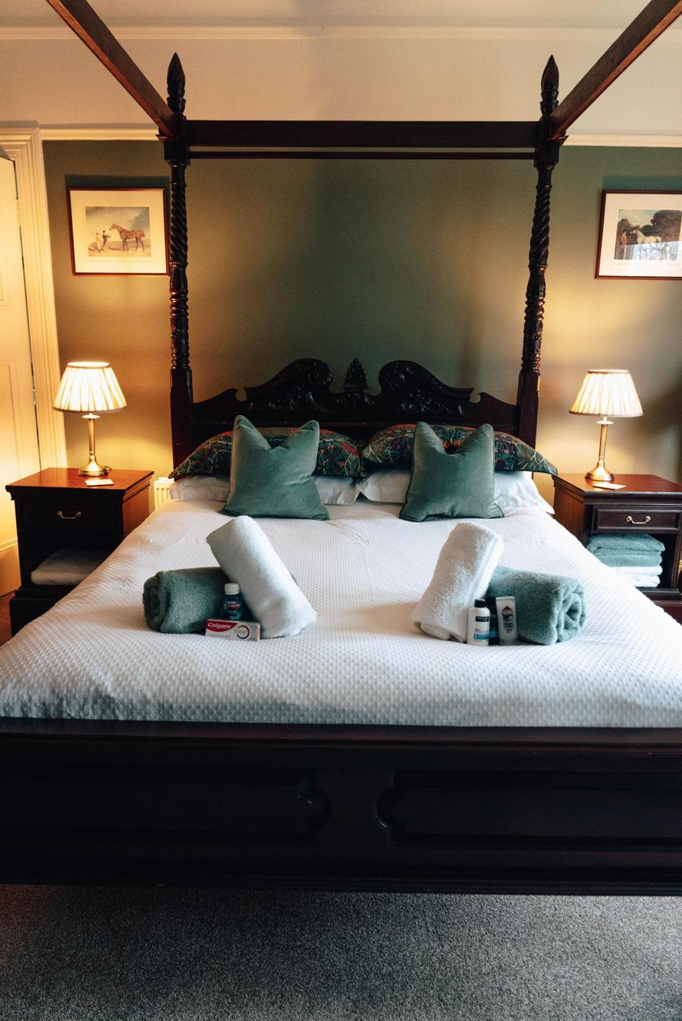 Luxury Accommodation In County Antrim With Riverside Hot Tub Kells Zewnętrze zdjęcie