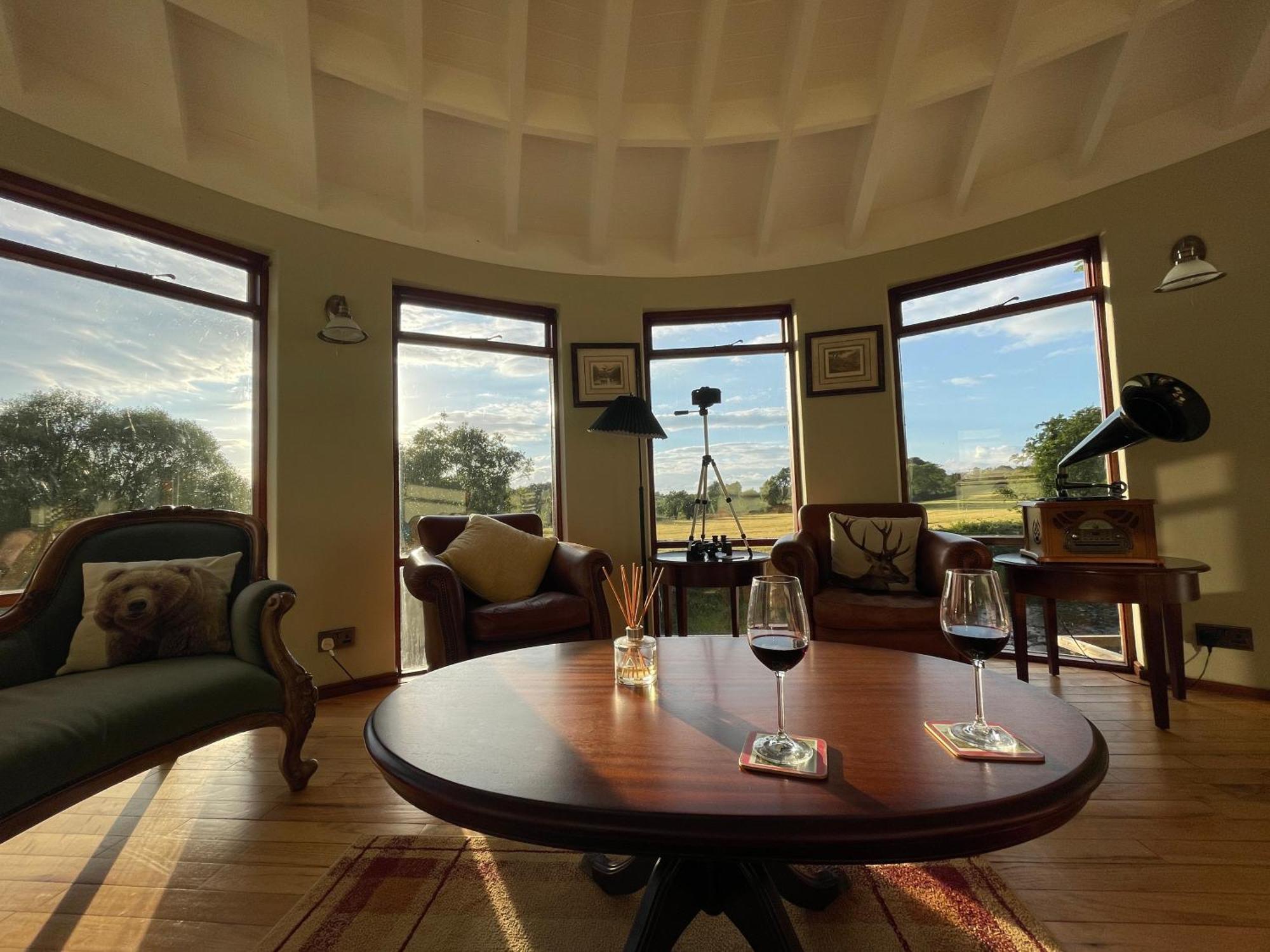 Luxury Accommodation In County Antrim With Riverside Hot Tub Kells Zewnętrze zdjęcie